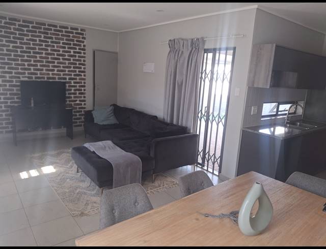 3 BEDROOM FREEHOLD FOR SALE IN ALBERTSDAL